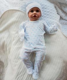 Комплект для новорожденного ЗВЕЗДОЧКИ ГОЛУБЫЕ 037/015/030кп/звездочки голубые на белом